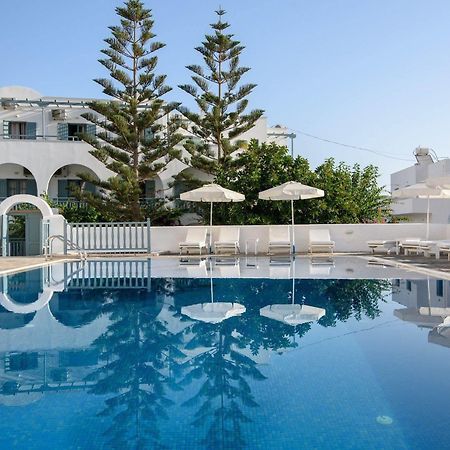 Iris Boutique Hotel Kamari  Bagian luar foto